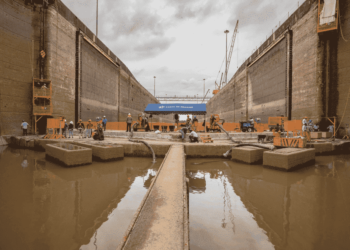 Canal de Panamá. “Mantenimiento de esclusas son vitales para cuidar el agua”