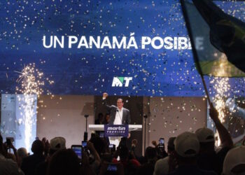 Martín Torrijos candidato presidencial del Partido Popular, asegura que salud y agua potable son retos impostergables