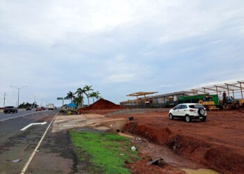 Comercios y gasolineras acaparan autopista Arraiján – La Chorrera