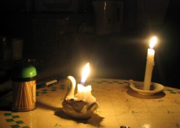 Residentes de Panamá Oeste a la espera que se aplique multa millonaria a empresa de distribución eléctrica por constantes apagones