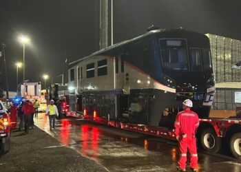 Vagones del monorriel de la Línea 3 son trasladados a Ciudad del Futuro en Arraiján