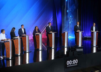 “Dimes y diretes”, en el primer debate presidencial
