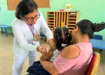 Hacen llamado a padres de familia en Panamá Oeste a vacunar a los niños contra el sarampión