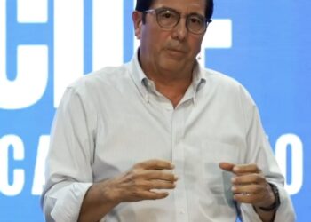 Martín Torrijos comparte sus propuestas en el foro Juventud Decide