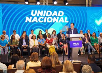 Martín Torrijos propone revocar su mandato si no cumple sus promesas de campaña