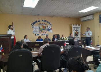 Comunidad El Nance de San Carlos exige puente peatonal