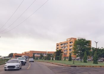 Archivado. Ni para el 2024, ni el 2025, proyecto de ampliación vía hospital Nicolás A. Solano