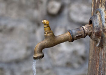 Agua de la 7 de Septiembre en Arraiján ya es apta para consumo humano