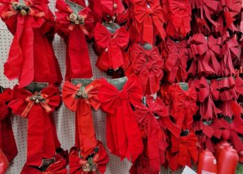 Comercios en Panamá Oeste se “visten” de navidad