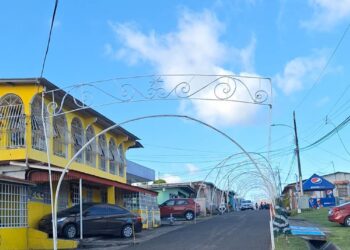 Tradicional Calle del Agua en aprietos; no han podido inaugurar
