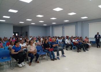 Padres de familia de la escuela Pedro Pablo Sánchez exigen el inicio del segundo trimestre