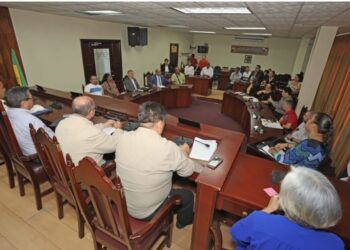 Aumento de impuestos municipales en La Chorrera alerta a empresarios