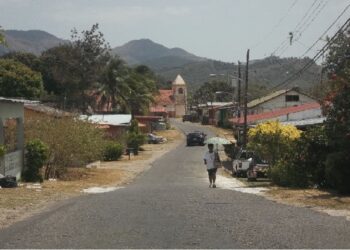 Ex diputado Vásquez, muestra documento que revelan millonarios desembolsos al Municipio de Chame