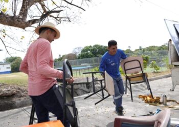 Inician jornadas de mantenimiento en escuelas del Oeste