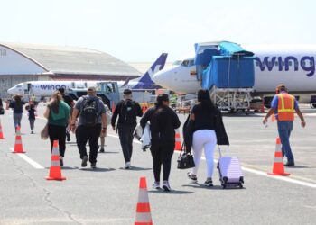 Cierre del Puente de Las Américas impacta vuelos: Piden anticipar llegada al aeropuerto si viene del Oeste