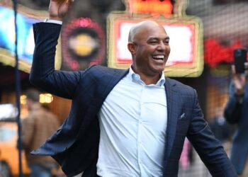 Mariano Rivera, lanza línea de salsas inspiradas en la sazón de Puerto Caimito
