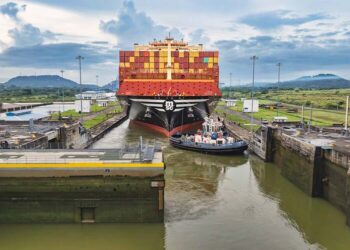Canal de Panamá anuncia ajuste de calado para proteger sus reservas de agua