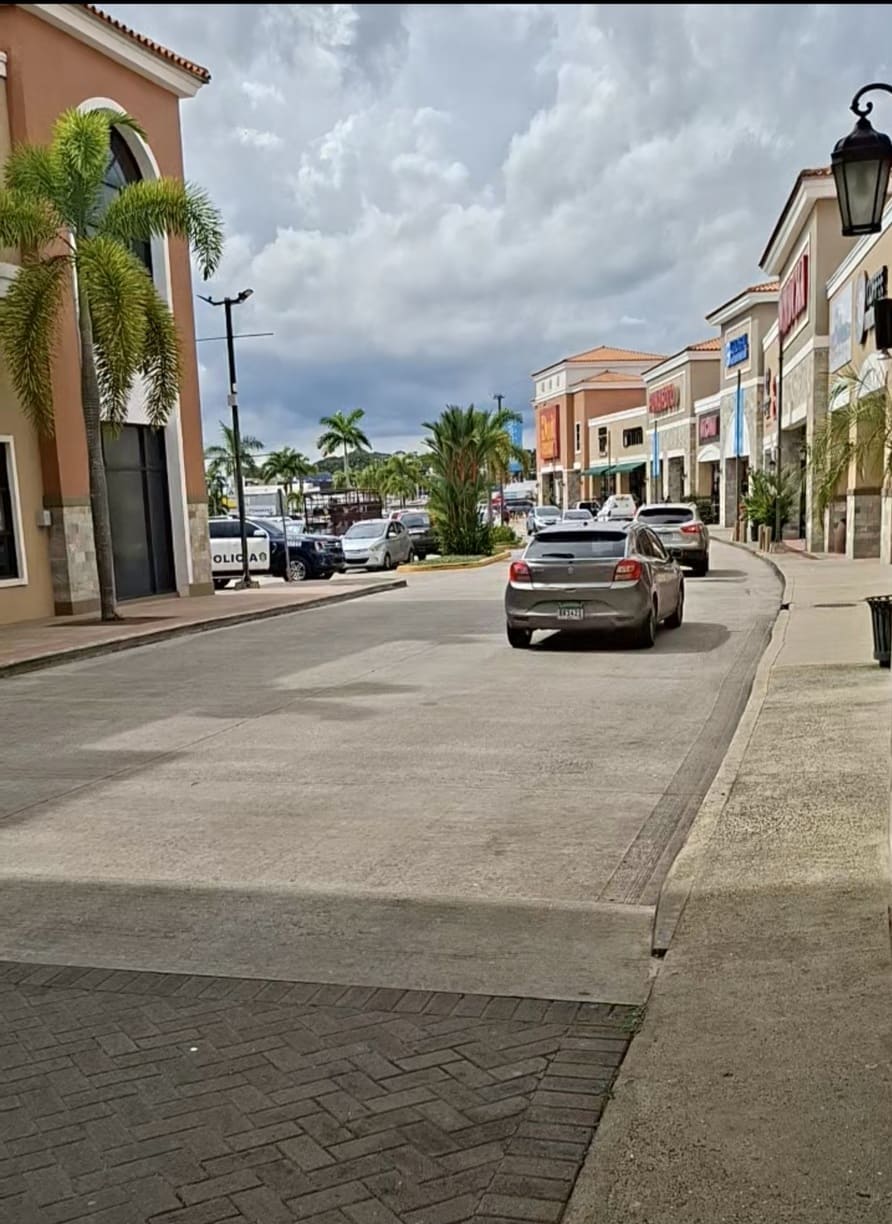 Refuerzan la seguridad en centros comerciales de Panamá Oeste por el Black Weekend 2026