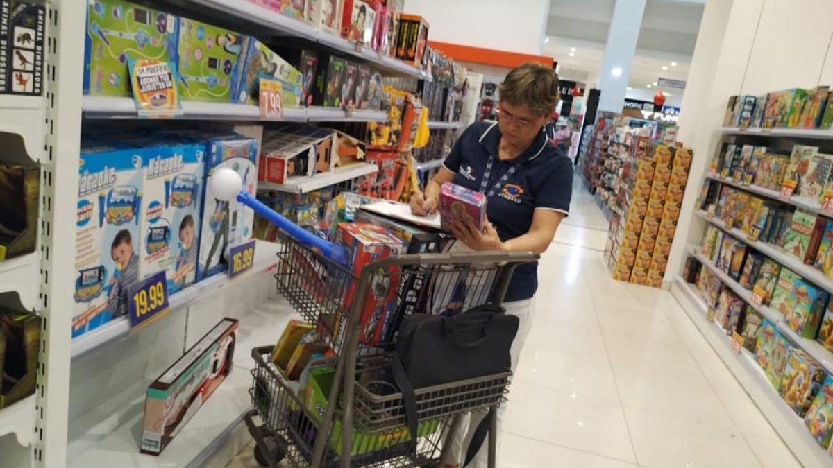 11 - Verificación de precios d juguetes en escáner (1)