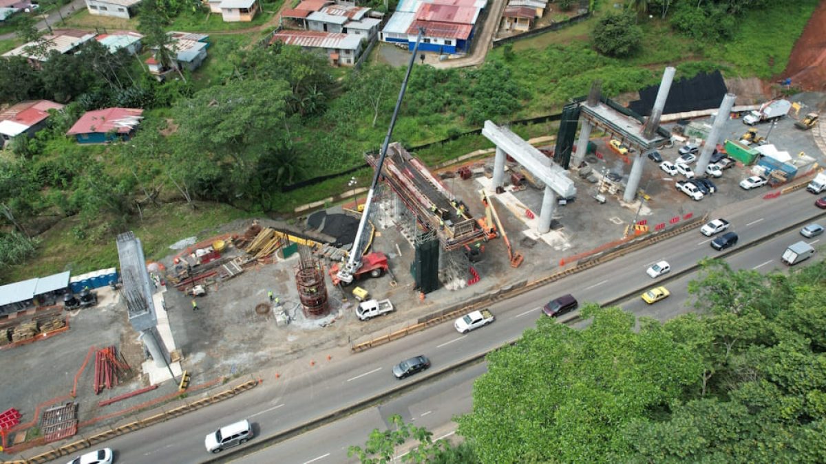 SECRETARIA-DEL-METRO-LINEA-3-DEL-METRO-6-Estacion-Loma-Cova-2048x1152 (1)