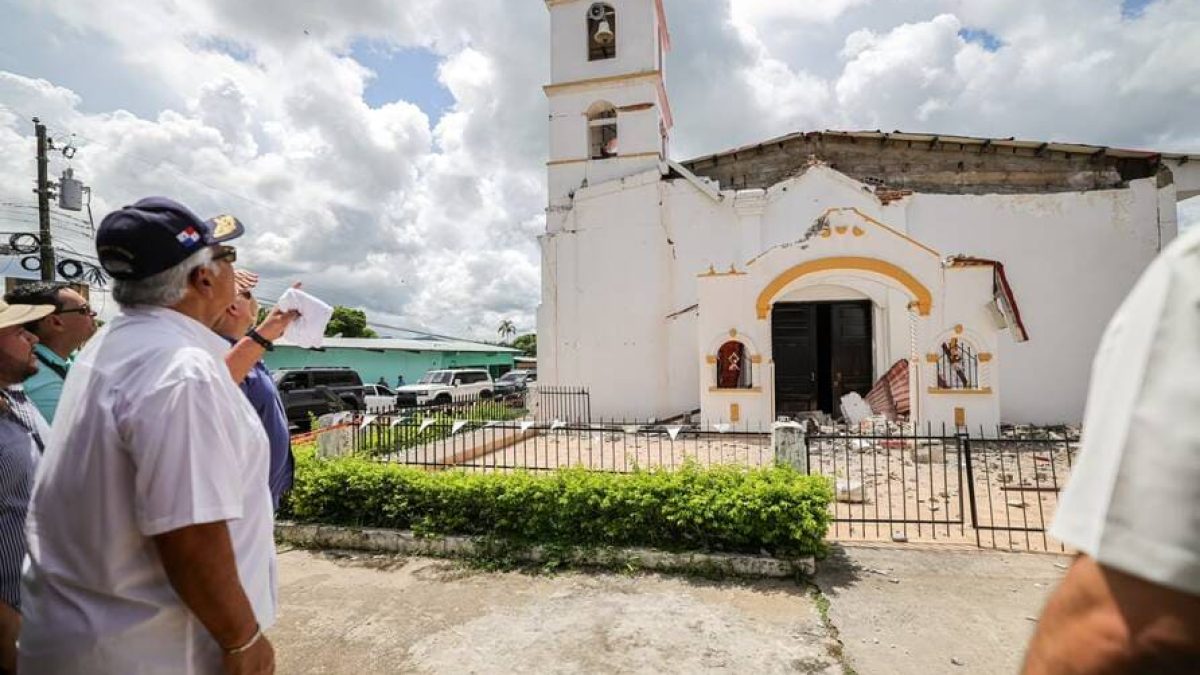 centro-de-salud-e-iglesia-las-minas-7-1791751800 (1)