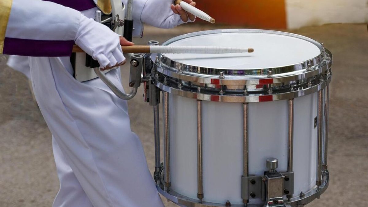 close-up-of-the-snare-drum-that-the-orchestral-students-beat-while-parading-soft-and-selective-focus-photo